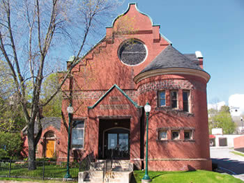 Gardiner Public Library, Gardiner, Maine.